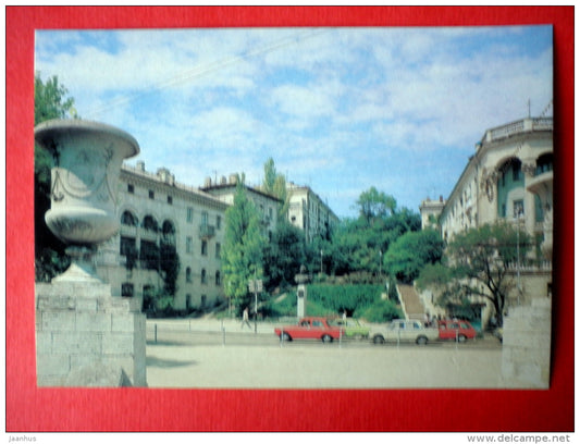 Suvorov Square - cars Zhiguli Moskvich - Sevastopol - 1990 - USSR Ukraine - unused - JH Postcards