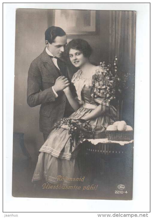Man and Woman - couple - eggs - easter - Teco 2210-4 - old postcard - circulated in Estonia 1924 Haapsalu Narva - used - JH Postcards