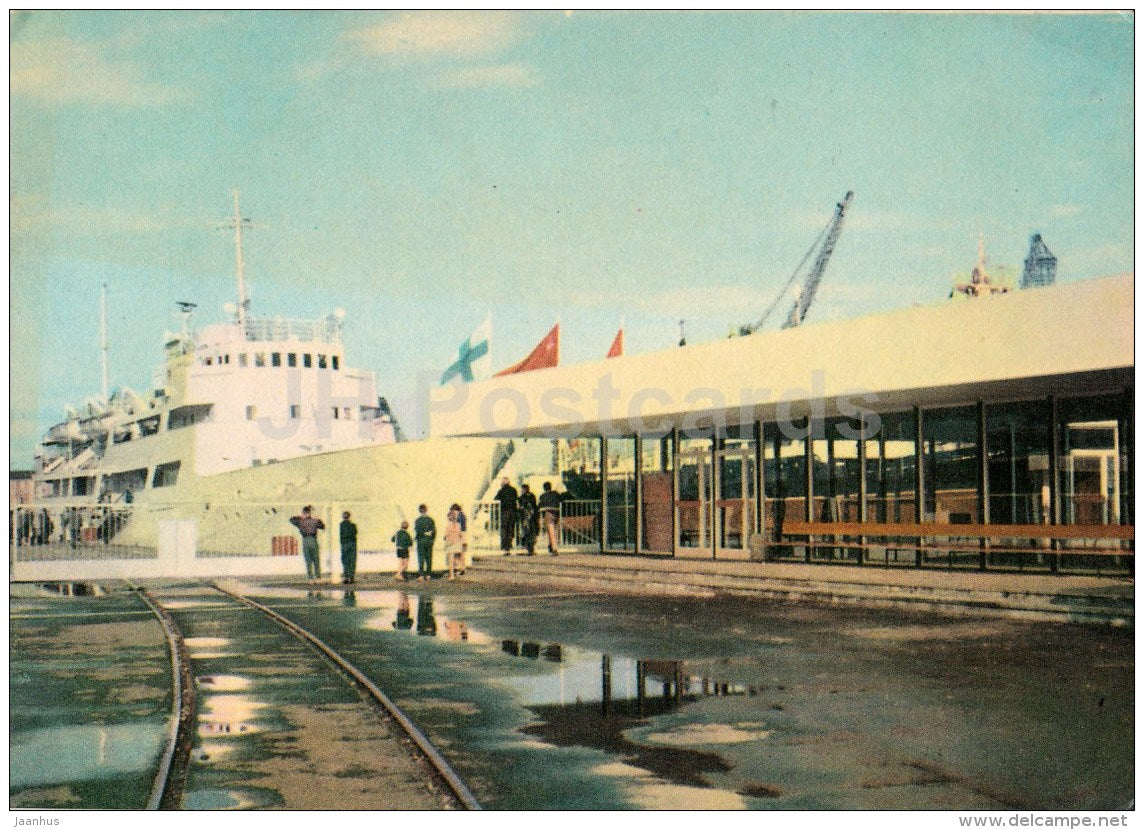 Passanger Port - ship - Tallinn - Estonia USSR - unused - JH Postcards