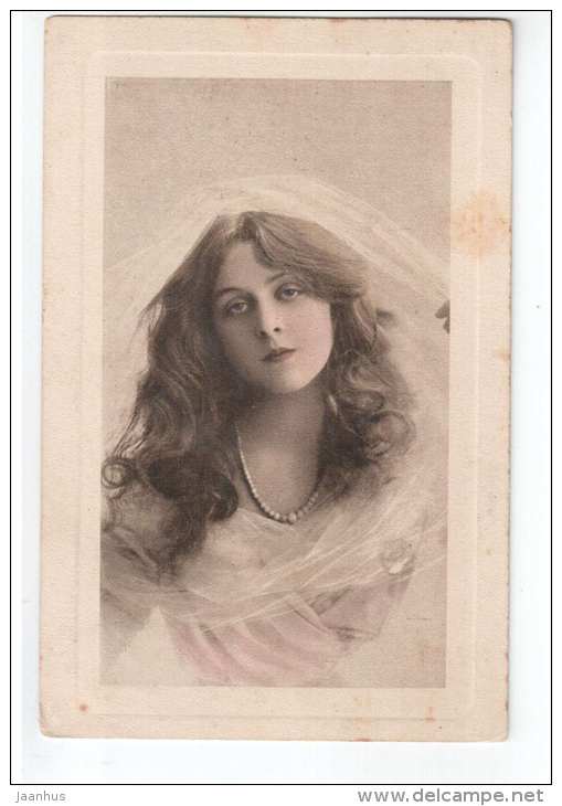 Young Woman - Serie 2373 - Wiener Rotophot - old postcard - circulated in Tsarist Russia Estonia Wesenberg - used - JH Postcards