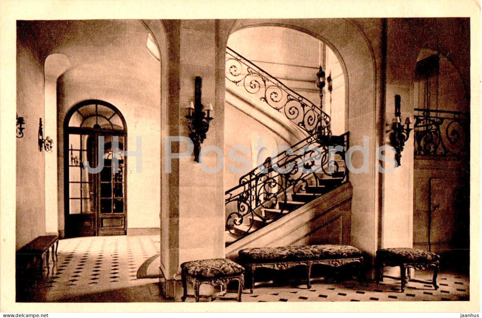 Chateau de Mortefontaine  - Le Hall - castle - 5 - old postcard - France - used - JH Postcards