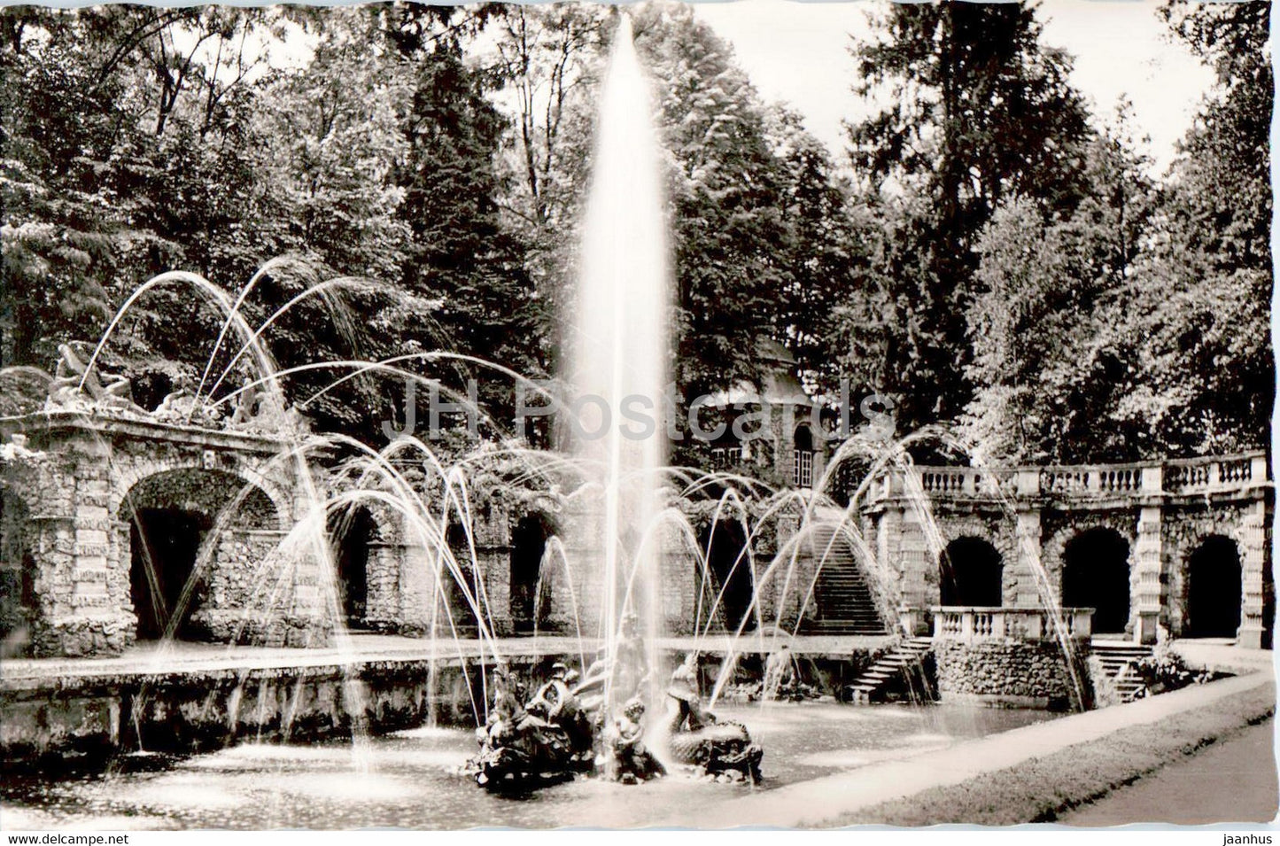 Bayreuth - Schloss Eremitage - Untere Grotte - castle - old postcard - Germany - unused - JH Postcards