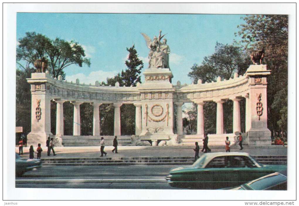 Monument to national heroof Mexico  Benito Juarez - cars - 1970 - Mexico - unused - JH Postcards