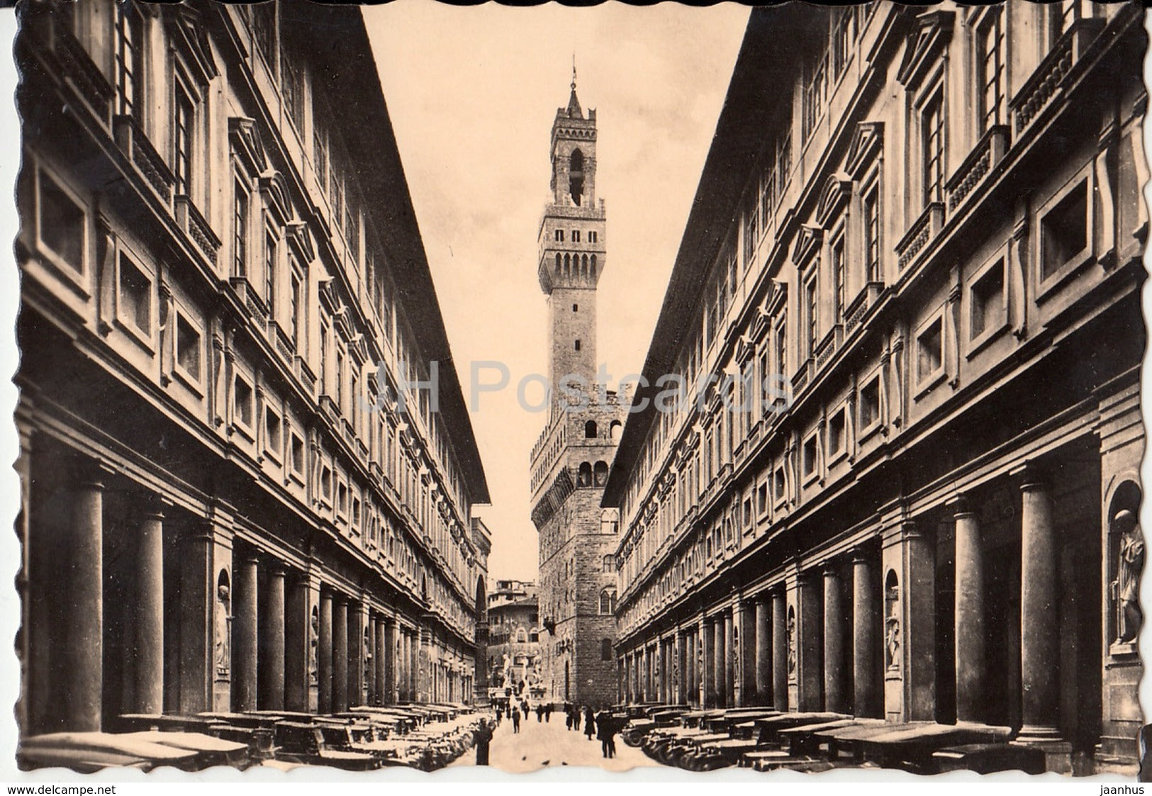 Firenze - Florence - Arcade of the Uffizi - 917 - 1939 - old postcard - Italy - used - JH Postcards