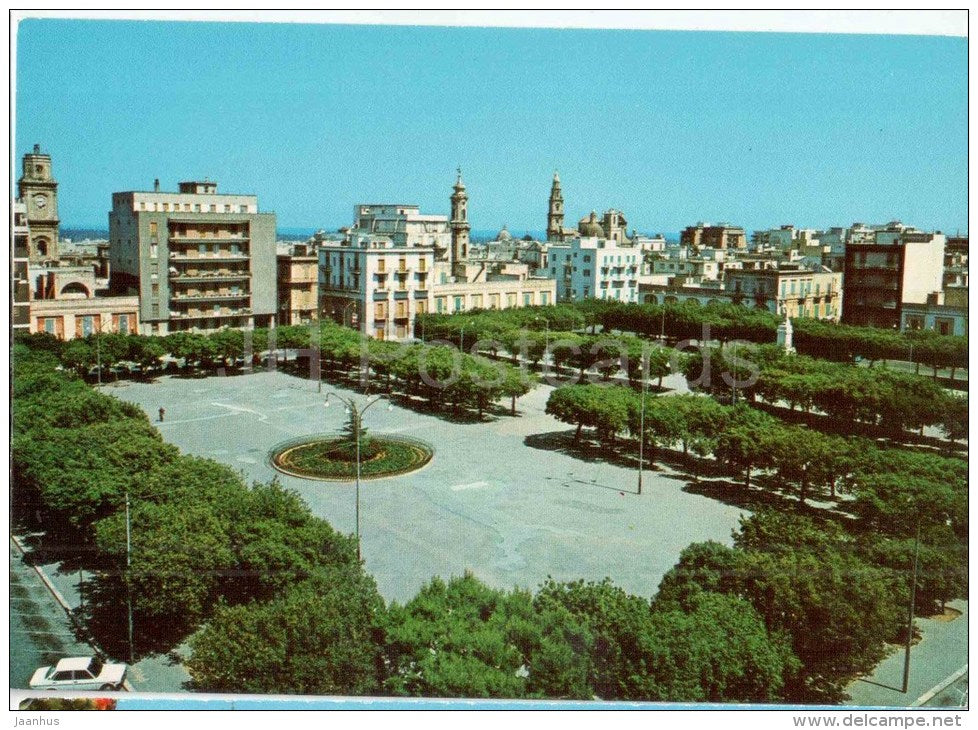 Piazza Vitt. Emanuele e Panorama - square - Monopoli - Bari - Puglia - 3 - Italia - Italy - unused - JH Postcards