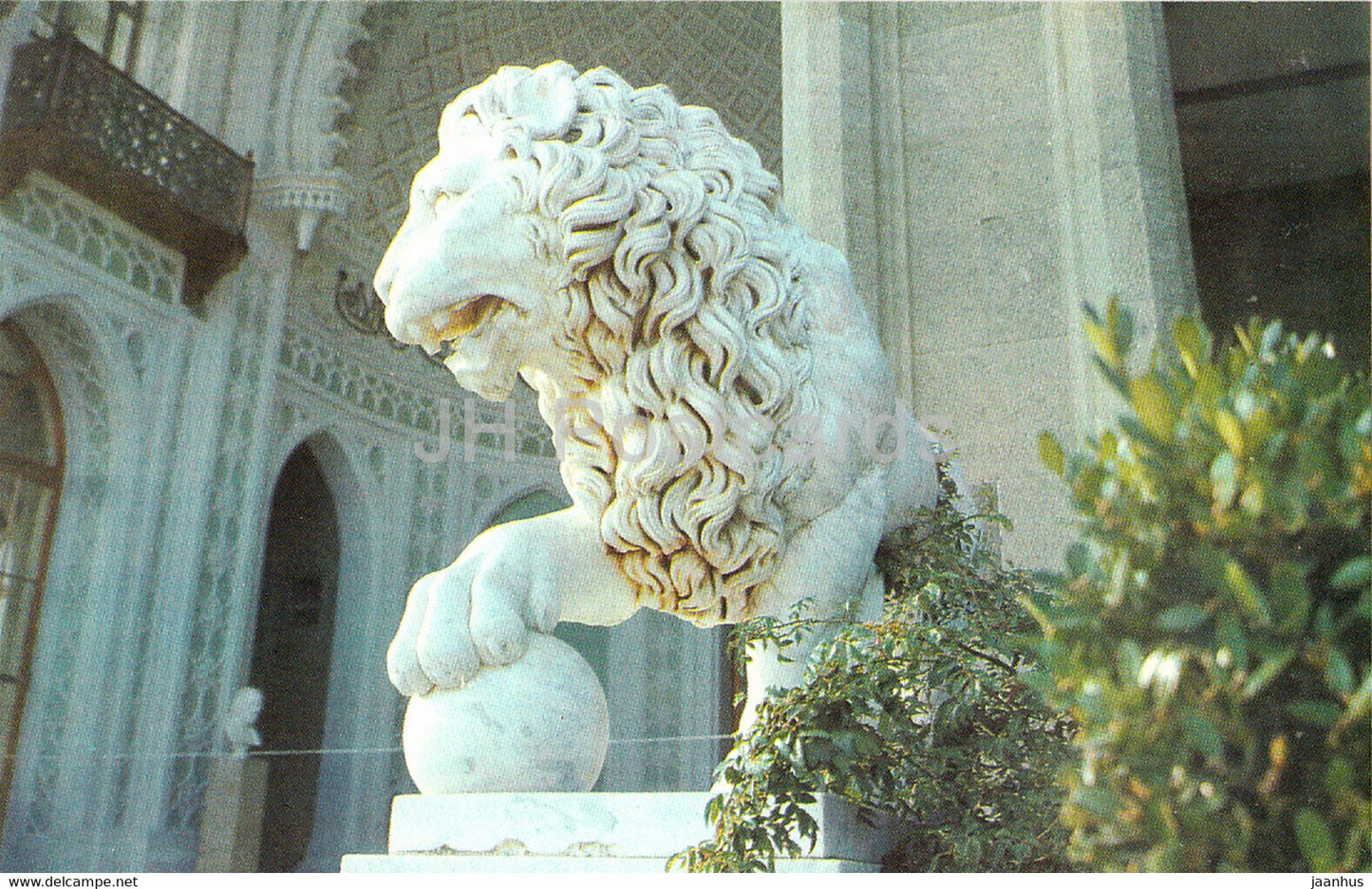sculpture of the Lion by the Southern Portal - Alupka Palace Museum - Crimea - 1990 - Ukraine USSR - unused - JH Postcards