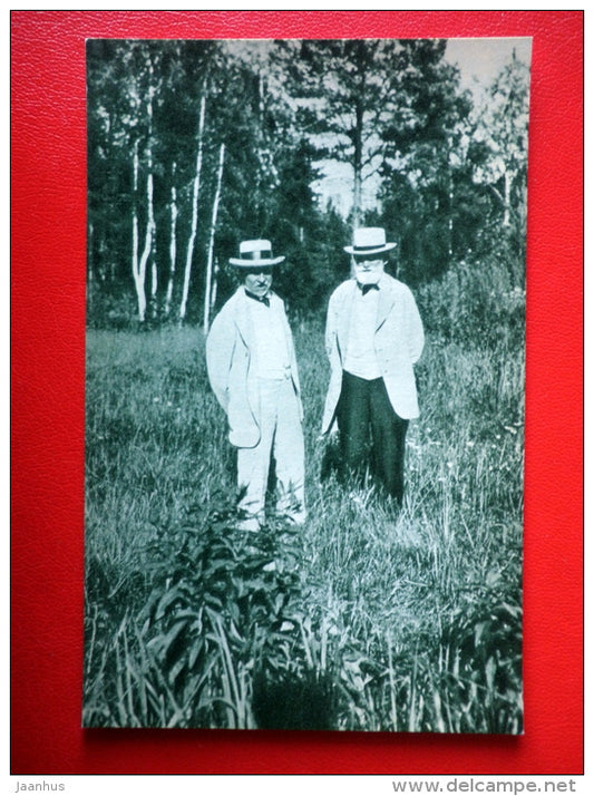 I. Repin and I. Pavlov in the park - russian artist Ilya Repin Memorial Home Penates - 1968 - Russia USSR - unused - JH Postcards