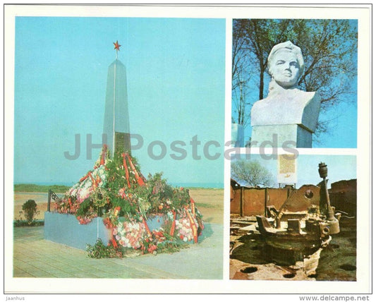 monuments of WWII - Kerch - large format card - 1976 - Ukraine USSR - unused - JH Postcards