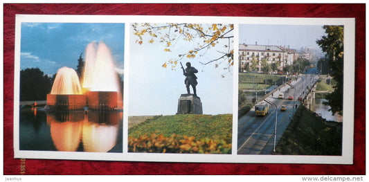 colored fountains in Velikiye Luki - Monument to Matrosov - bridge over Lovat river - 1983 - Russia - USSR - unused - JH Postcards
