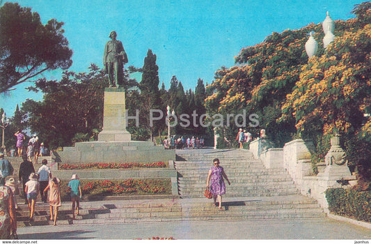 Yalta - Crimea - monument to Russian writer Gorky - 1977 - Ukraine USSR - unused - JH Postcards