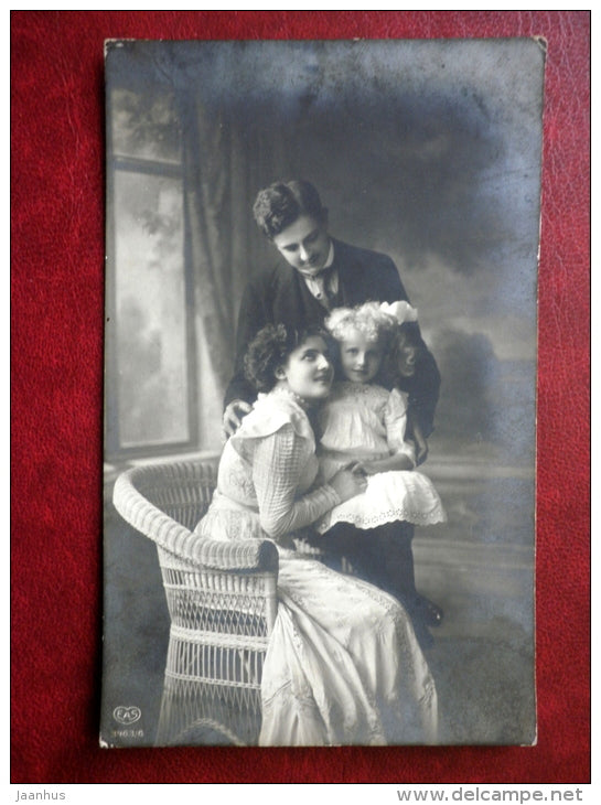 Family - EAS 3463/6 - old postcard - circulated in Estonia 1923 , Keila - used - JH Postcards