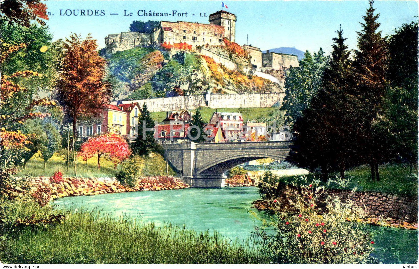 Lourdes - Le Chateau Fort - castle - 22 - old postcard - France - unused - JH Postcards