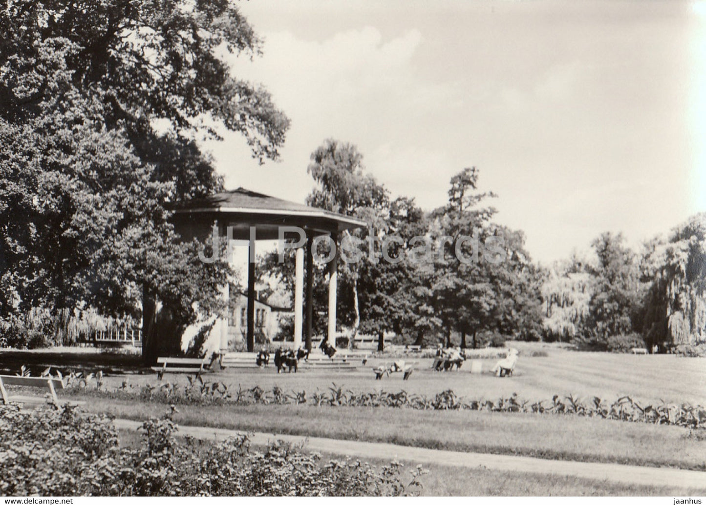 Gustrow - Rosengarten - Germany - unused - JH Postcards