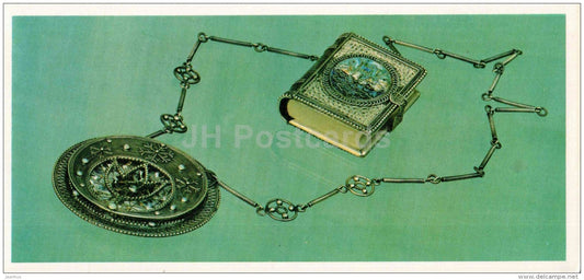 Cover of the book - breast pendant - silver - Dagestan Hammering - Toreutics - 1975 - Russia USSR - unused - JH Postcards