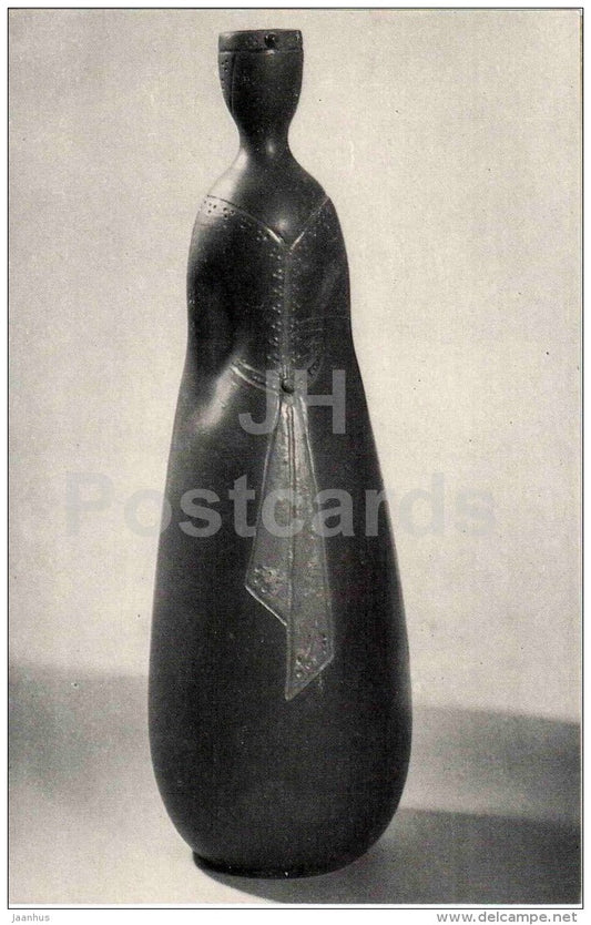 Georgian Girl by S. Narimanishvili - earthenware - Stamping and Ceramics of Georgia - 1968 - Georgia USSR - unused - JH Postcards