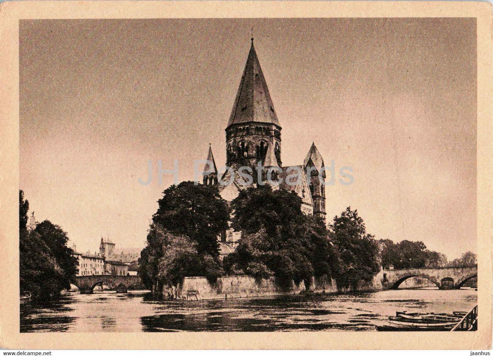 Metz - Temple Protestant - 7 - old postcard - France - unused - JH Postcards