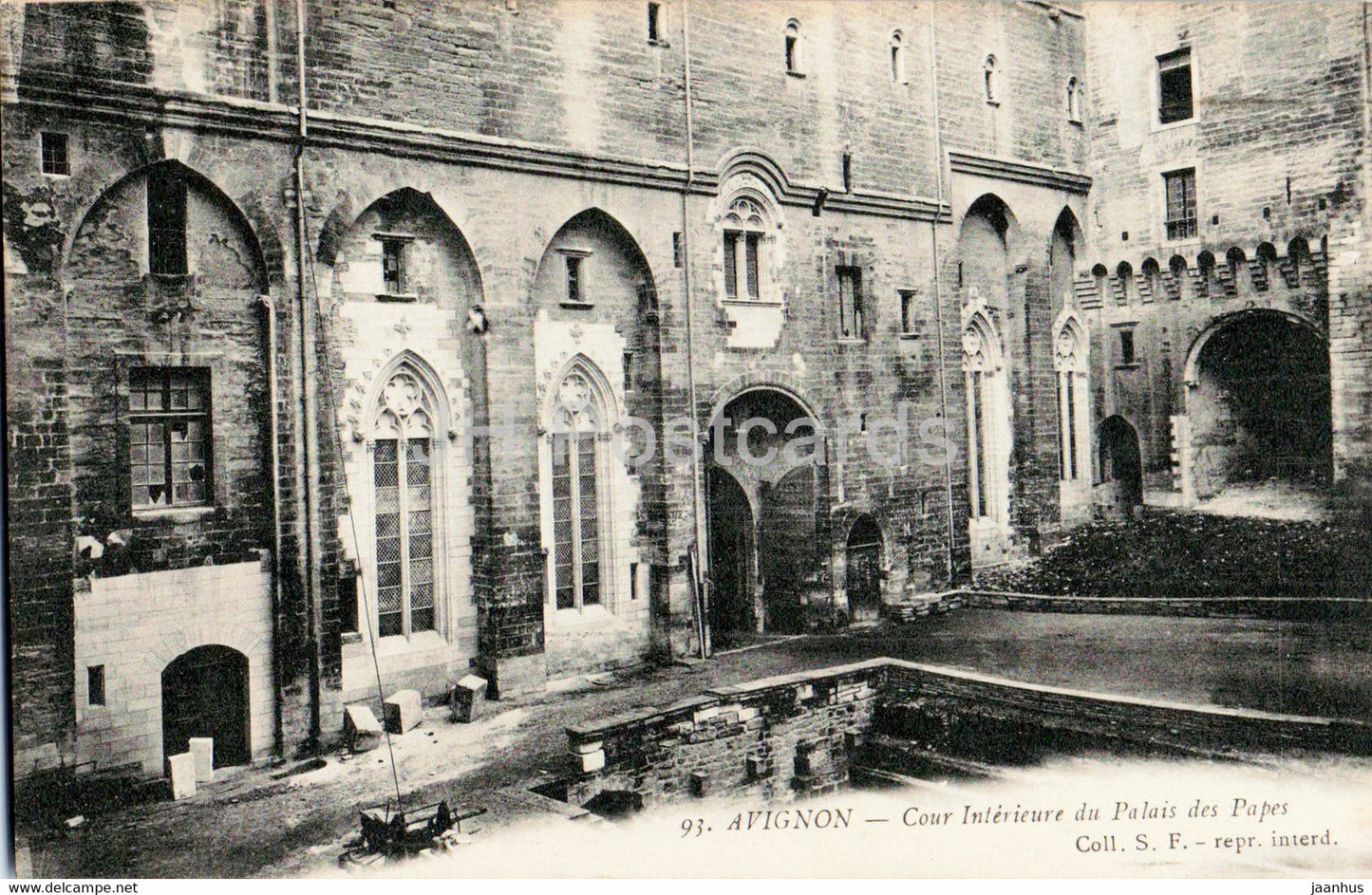 Avignon - Cour Interieure du Palais des Papes - 93 - old postcard - France - unused - JH Postcards