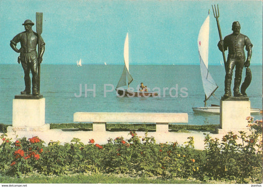 Lake Balaton - statues of the shore by J. Pasztor - Hungary - unused - JH Postcards