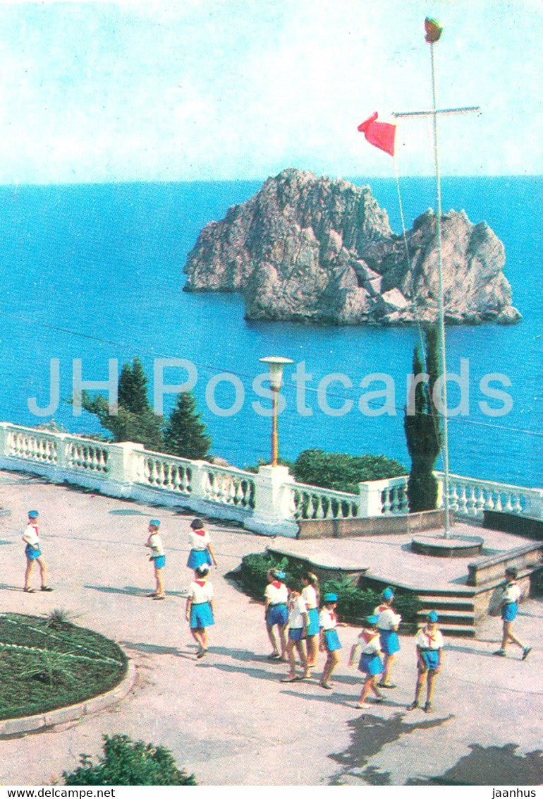 Pioneer Camp Artek - pioneer line of Lazurnyi camp - Crimea - 1971 - Ukraine USSR - unused - JH Postcards
