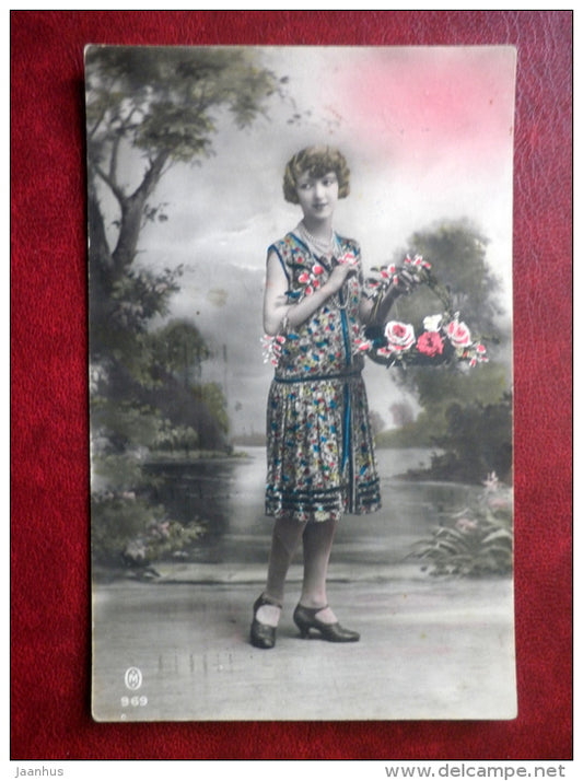 young lady with a flower basket - 969 - old postcard - circulated in Estonia 1929 , Tallinn , Viljandi - used - JH Postcards
