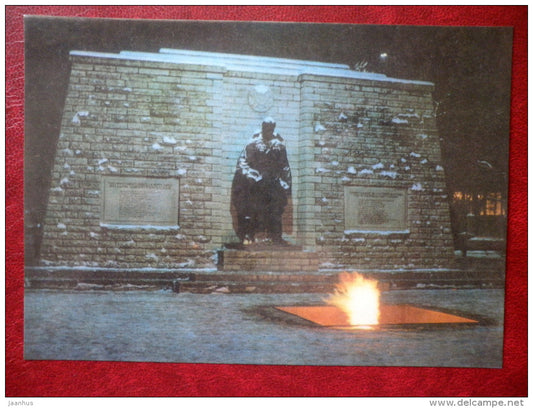 Bronze Soldier monument - Tallinn - 1976 - Estonia USSR - unused - JH Postcards
