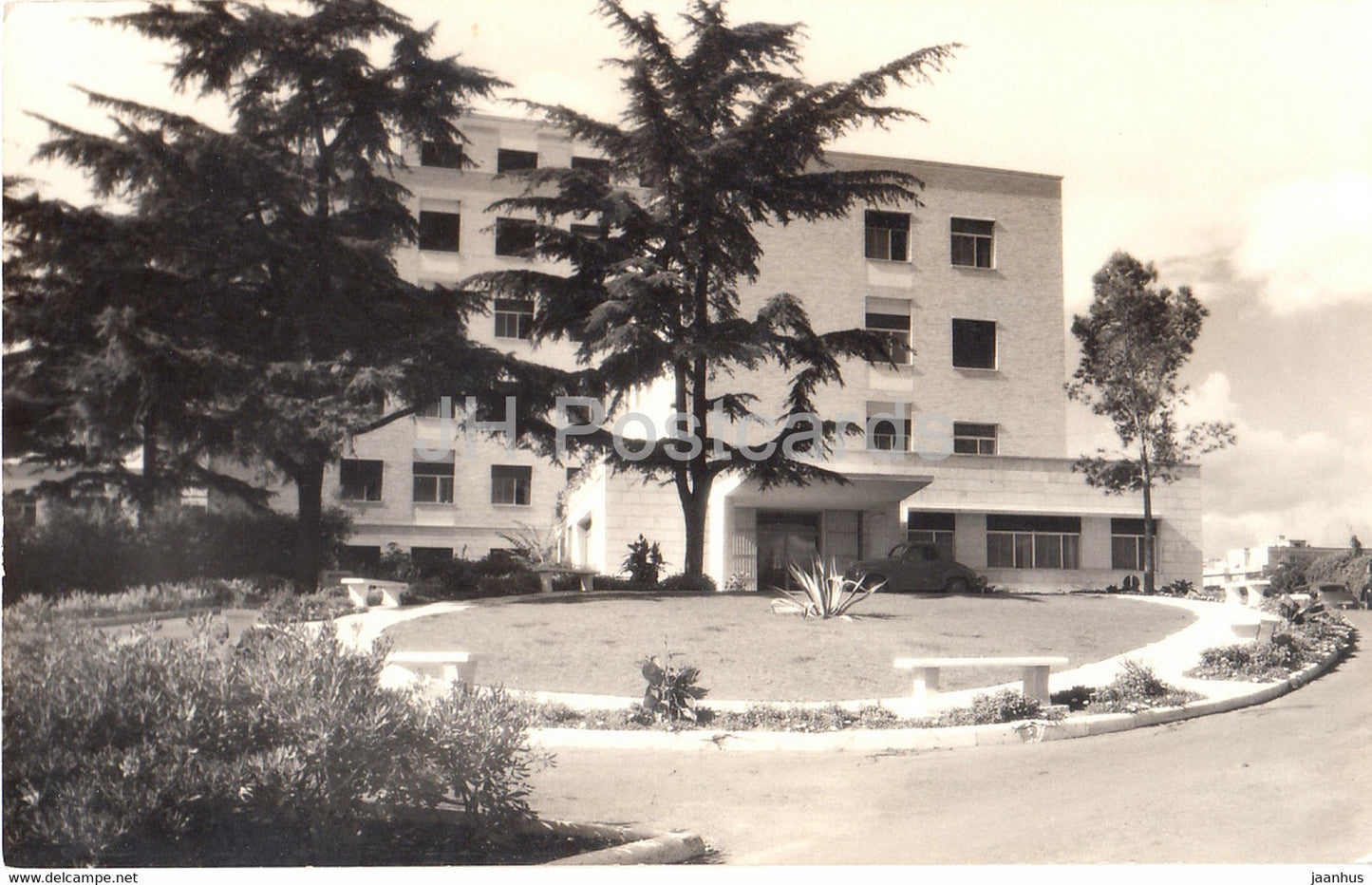Roma - Rome - Salvator Mundi International Hospital - old postcard - Italy - unused - JH Postcards