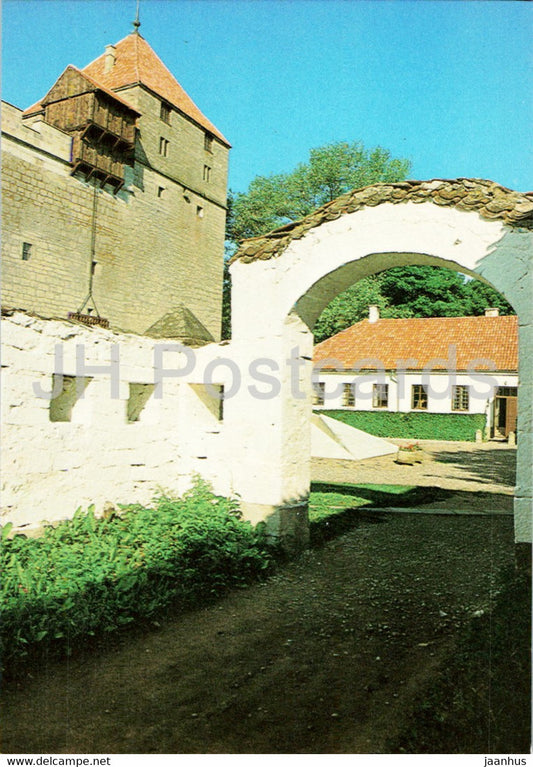 view of the defense tower of the Kuressaare castle - Saaremaa - 1989 - Estonia USSR - unused - JH Postcards