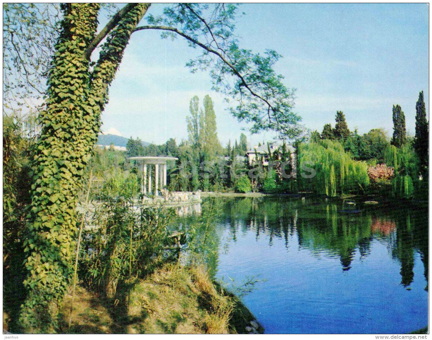 pavilion - Sochi Dendrarium - 1972 - Russia USSR - unused - JH Postcards