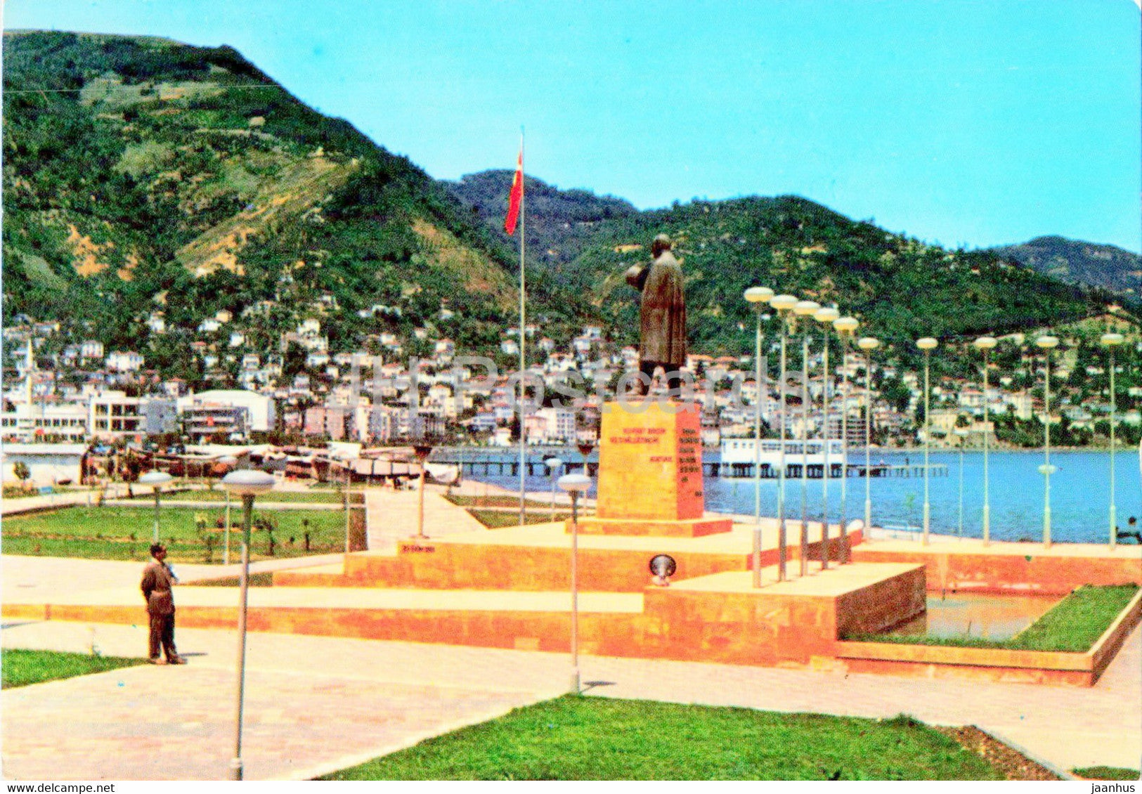 Ordu - Ataturk statue and view of the city - monument - Hitit - 864 - Turkey - unused - JH Postcards