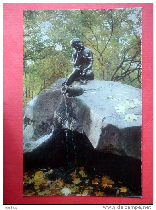 The Catherine Park . The Milkmaid or Girl with a Pitcher fountain - Pushkin - Pushkino - 1979 - Russia USSR - unused - JH Postcards