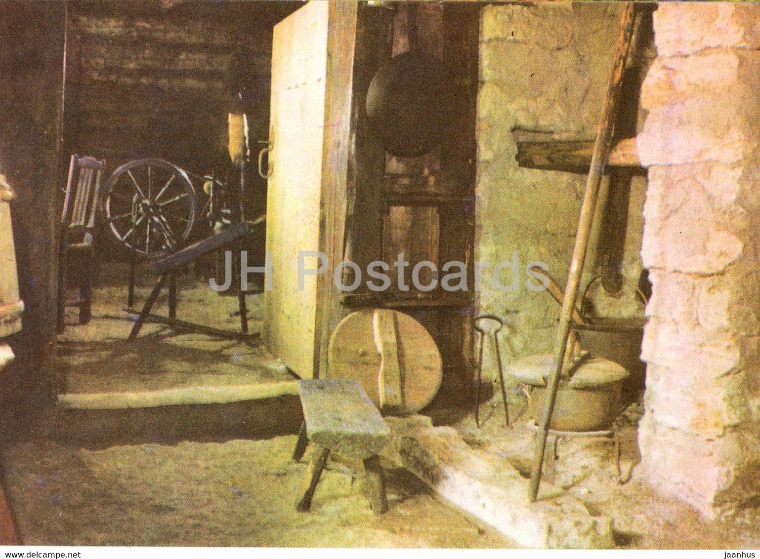 Estonian Open Air Museum - The chimneyless hut of a West Estonian cotter - spinning wheel - 1977 - Estonia USSR - unused - JH Postcards