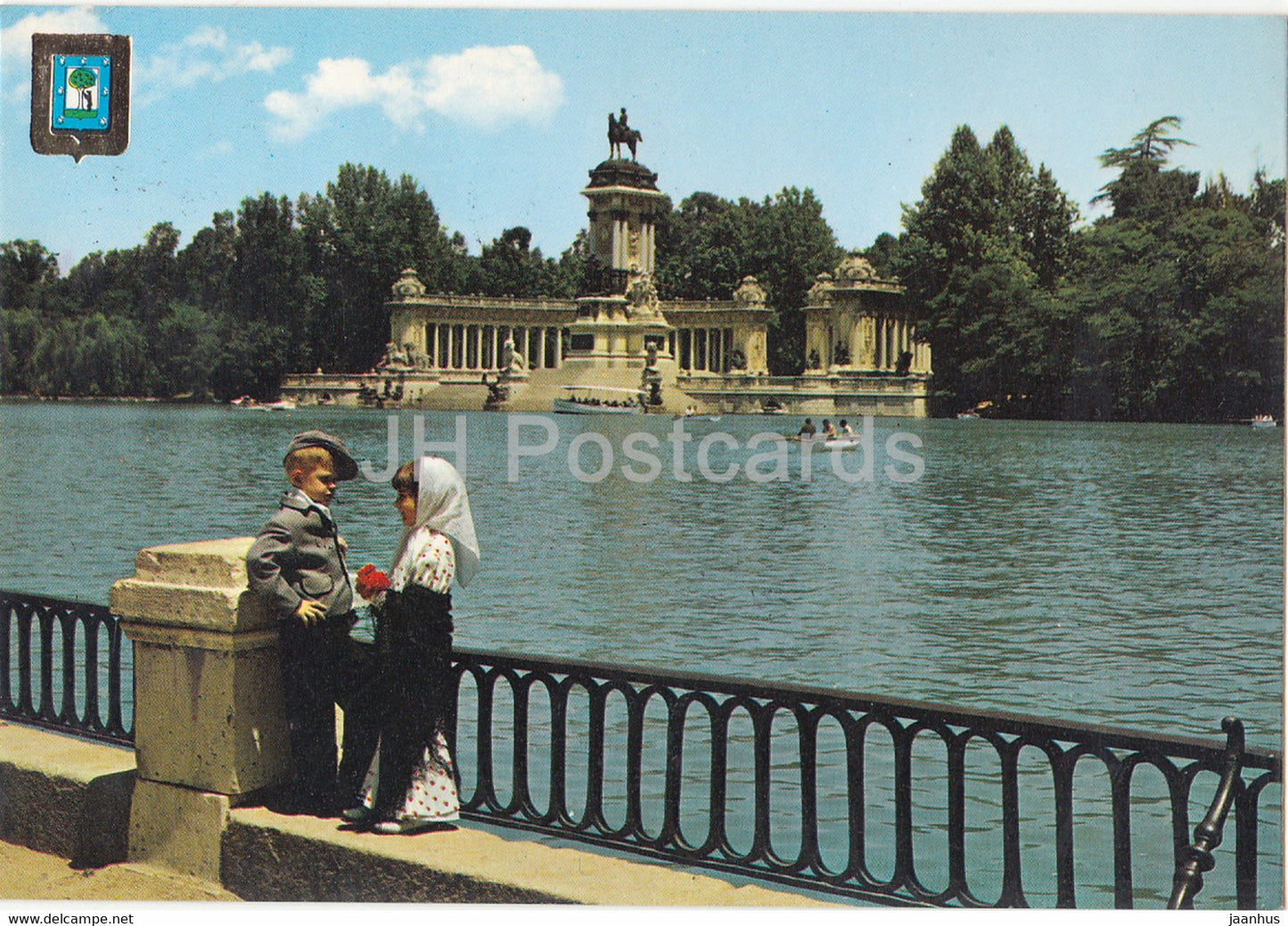 Madrid - Estanque del Retiro y parejita tipica - Retiro pond and typical couple - children - 153 - Spain - used - JH Postcards