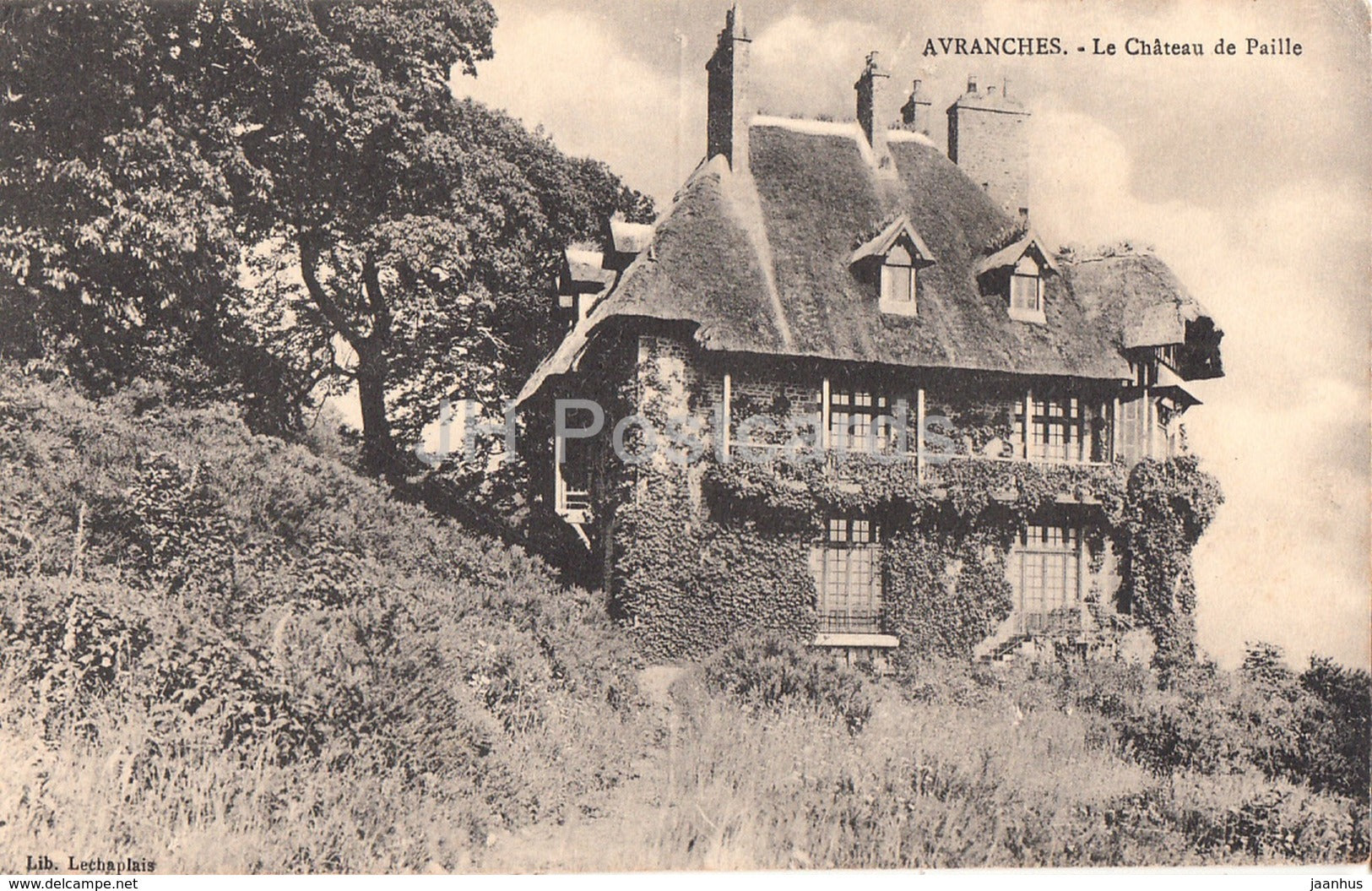 Avranches - Le Chateau de Paille - castle - old postcard - France - unused - JH Postcards