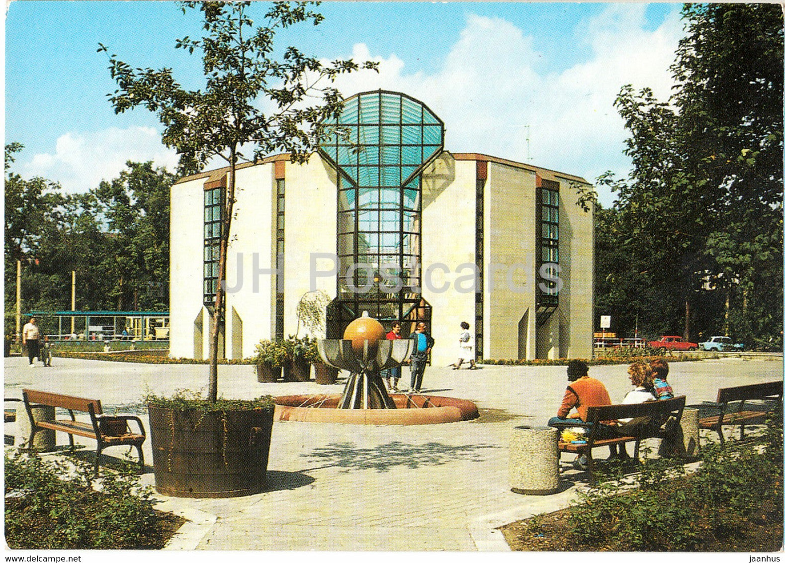 Messestadt Leipzig - Bowlingtreff - Germany DDR - used - JH Postcards