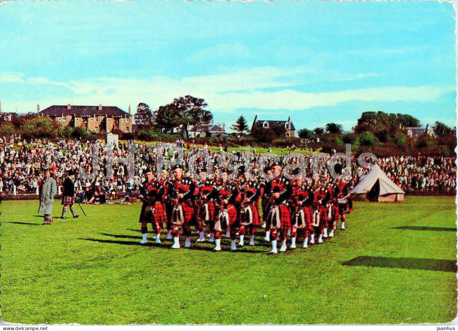 Pipe Band at Highland Games - 635 - Scotland - United Kingdom - used - JH Postcards