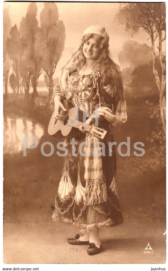 woman - guitar - PH 4194-1 - Papier Tadium Brom - old postcard - 1908 - used - JH Postcards