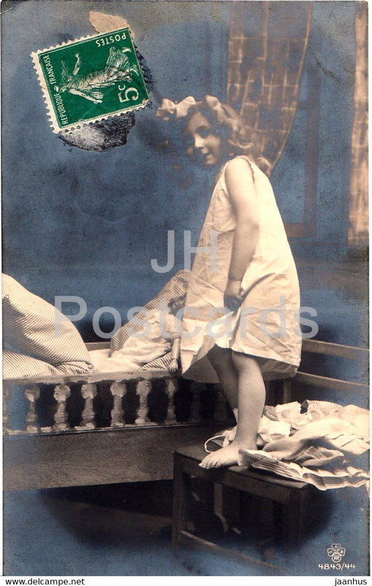 girl - children - bed - 4843/44 - old postcard - 1919 - used - JH Postcards