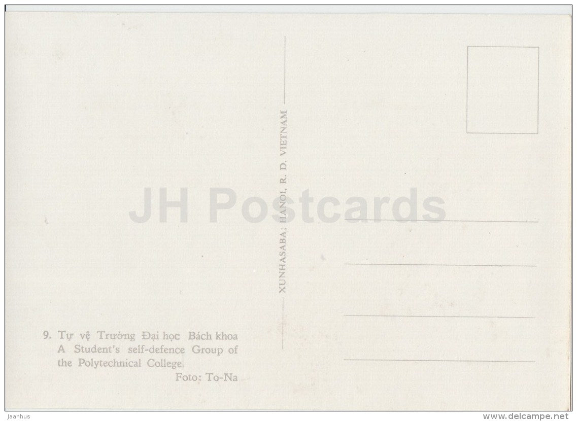 A Student´s Self-Defence Group of the Polytechnical College - anti-aircraft gun Hanoi - old postcard - Vietnam - u - JH Postcards