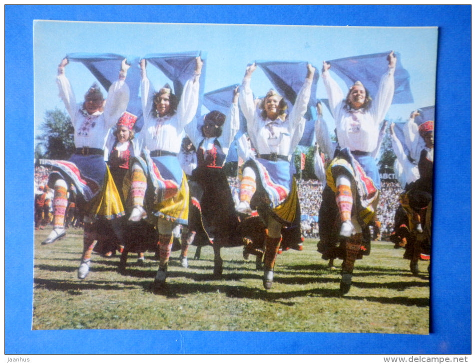Estonian folk dancers 3 - folk costumes - dance festival - large format card - 1975 - Estonia USSR - unused - JH Postcards