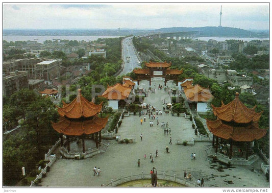 view from in front of Yellow Crane tower - The Yellow Crane Tower - Wuhan - 1980s - China - unused - JH Postcards