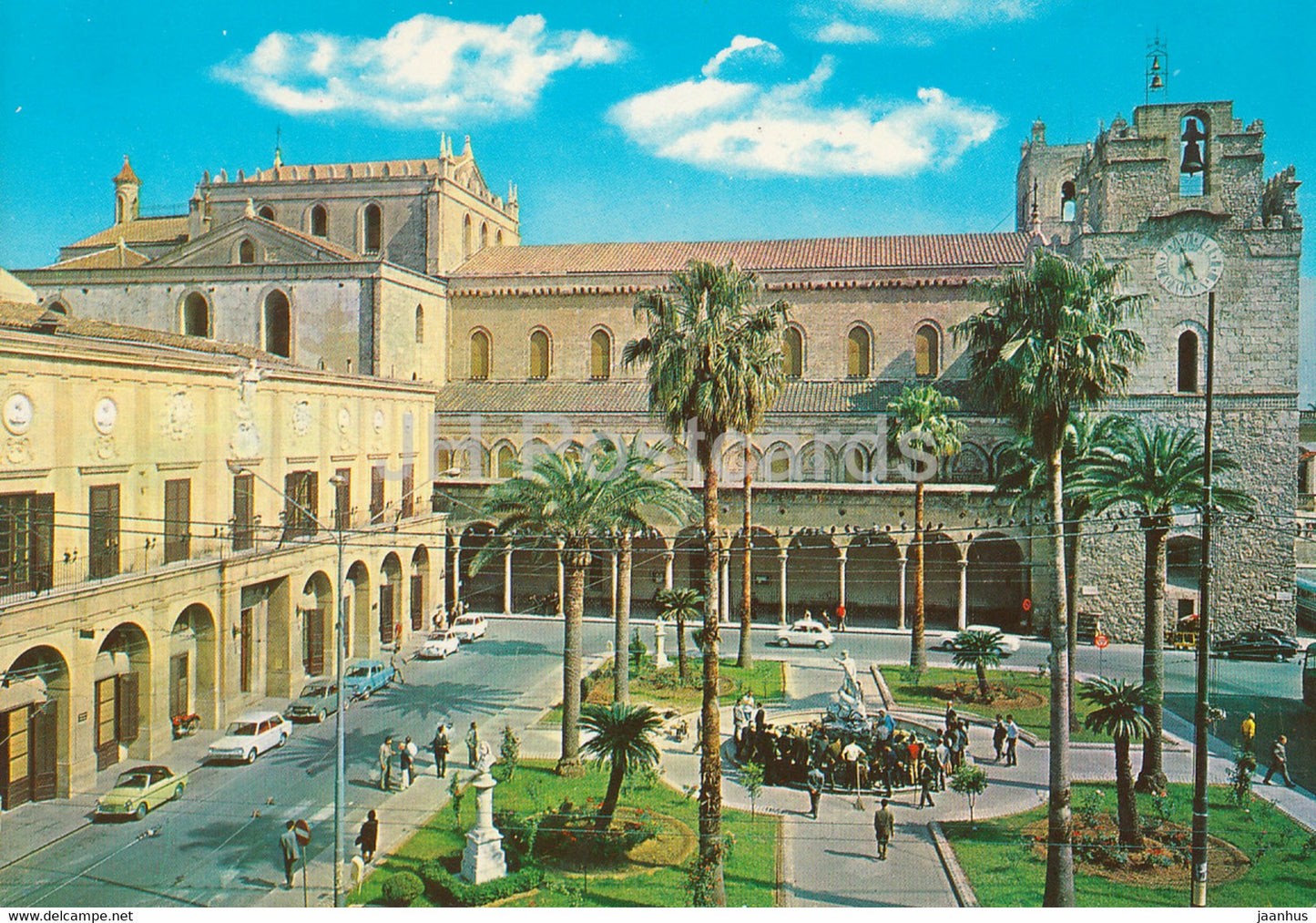 Monreale - Piazza Vittorio Emanuele - 2528 - Italy - unused - JH Postcards