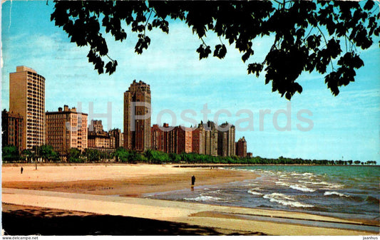 Chicago - Oak St Beach and the fabulous Gold Coast - USA - used - JH Postcards