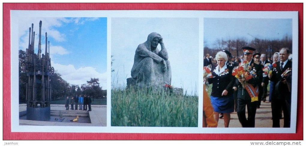 Eternal Flame at the Tomb of the Unknown Soldier - V-Day - Velikiye Luki - Pskov Land - 1983 - Russia USSR - unused - JH Postcards