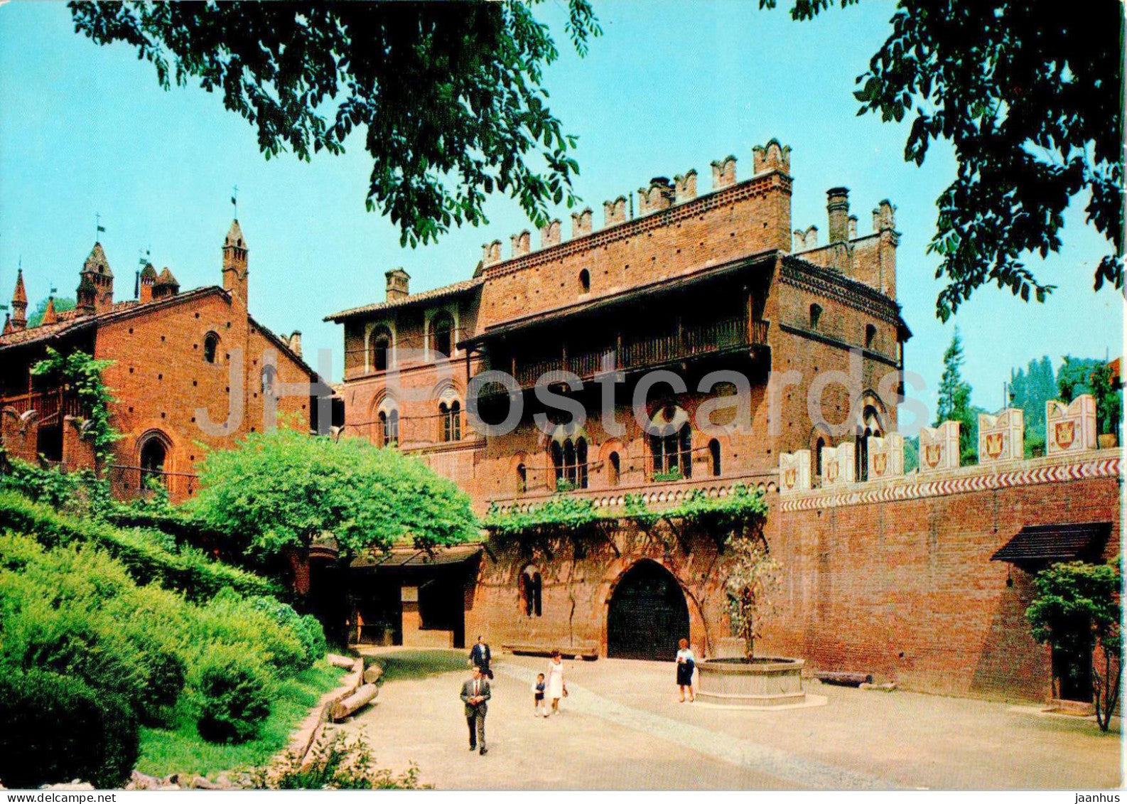 Torino - Turin - Il Borgo e il Castello Medioevale - The Borough and the Medievial Castle - 318 - 1979 - Italy - used - JH Postcards