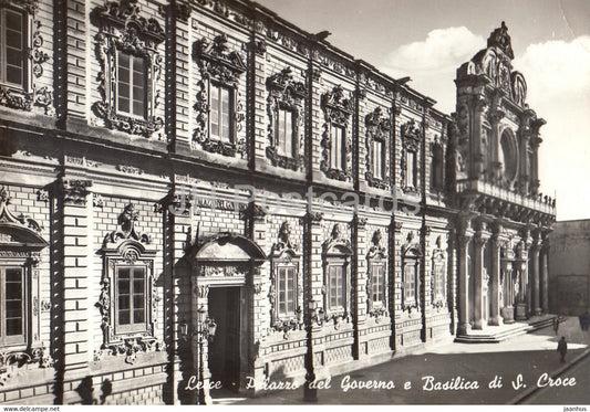 Lecce - Palazzo del Governo e Basilica di S Croce - government palace - Italy - Italia - unused - JH Postcards