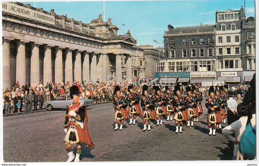 Pipes and Drums in Edinburgh - PT37030 - United Kingdom - Scotland - unused - JH Postcards