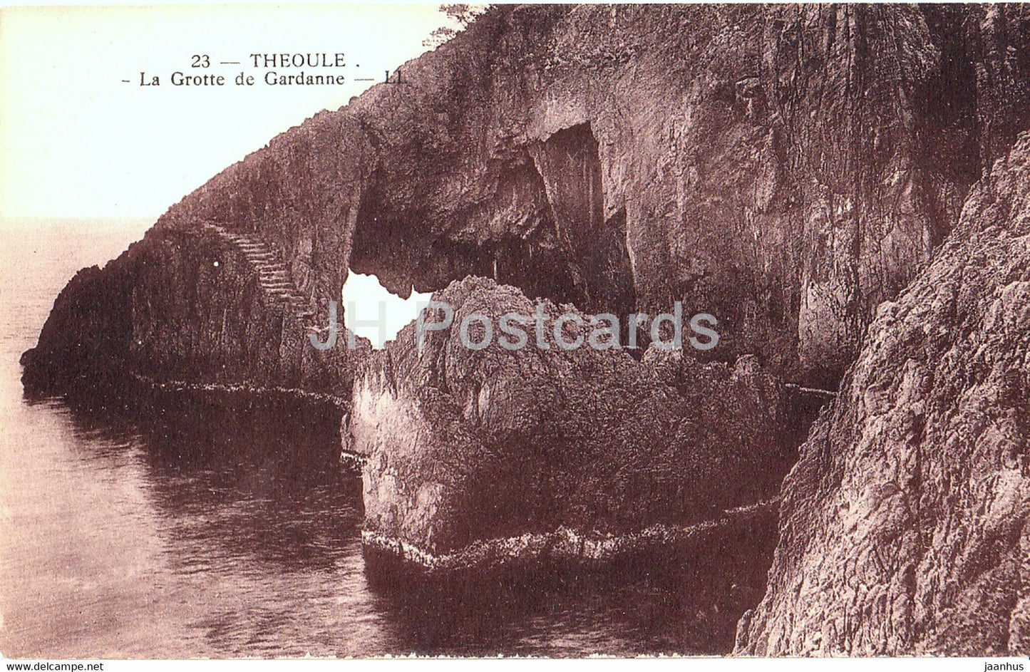 Theoule - La Grotte de Gardanne - 23 - old postcard - France - unused - JH Postcards