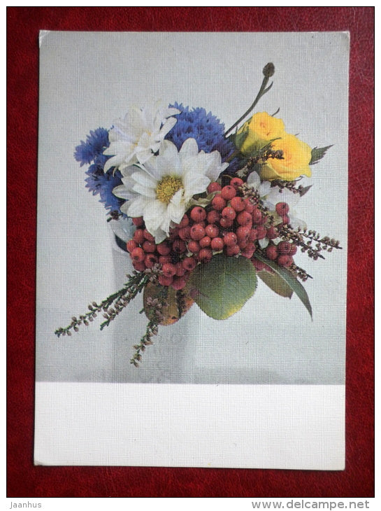 Greeting card - composition Flowers for Mother - rowan berries - yellow roses - flowers - 1987 - Estonia USSR - used - JH Postcards