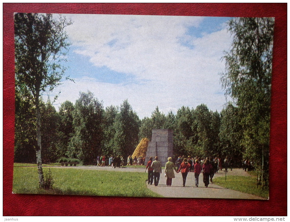 Museum hut of Lenin in Razliv - Leningrad - St. Petersburg - 1977 - Russia USSR - unused - JH Postcards