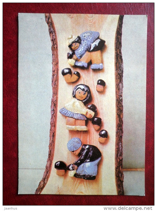 Mushrooming - mushrooms - ceramics by A. Rossi - Juvenile Artists - 1970 - Estonia USSR - unused - JH Postcards